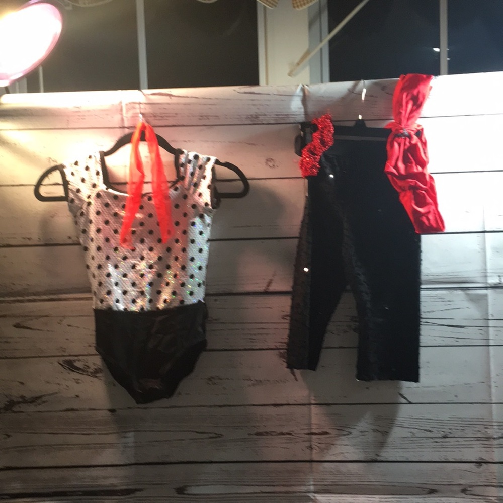 Girl’s Jazz Dance Costume!